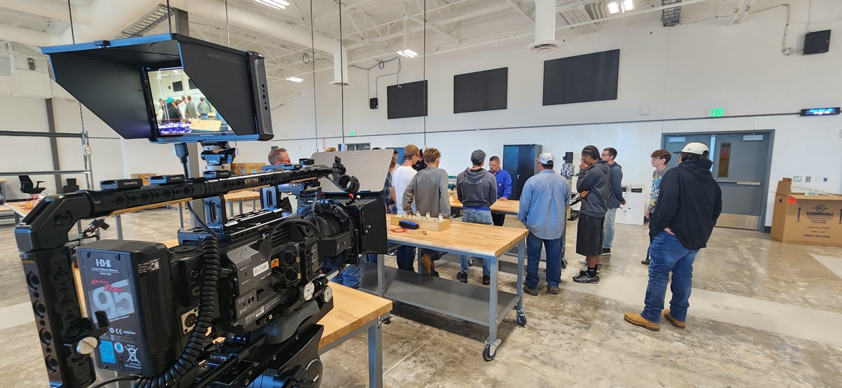 behind-the-sceens-video-production Behind the scenes photo of video production